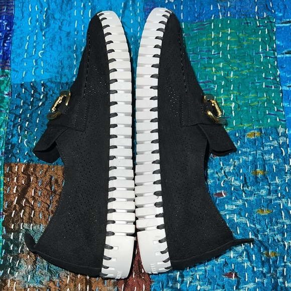 ILSE JACOBSEN Black Loafers with Gold Accent - Picture 2 of 8